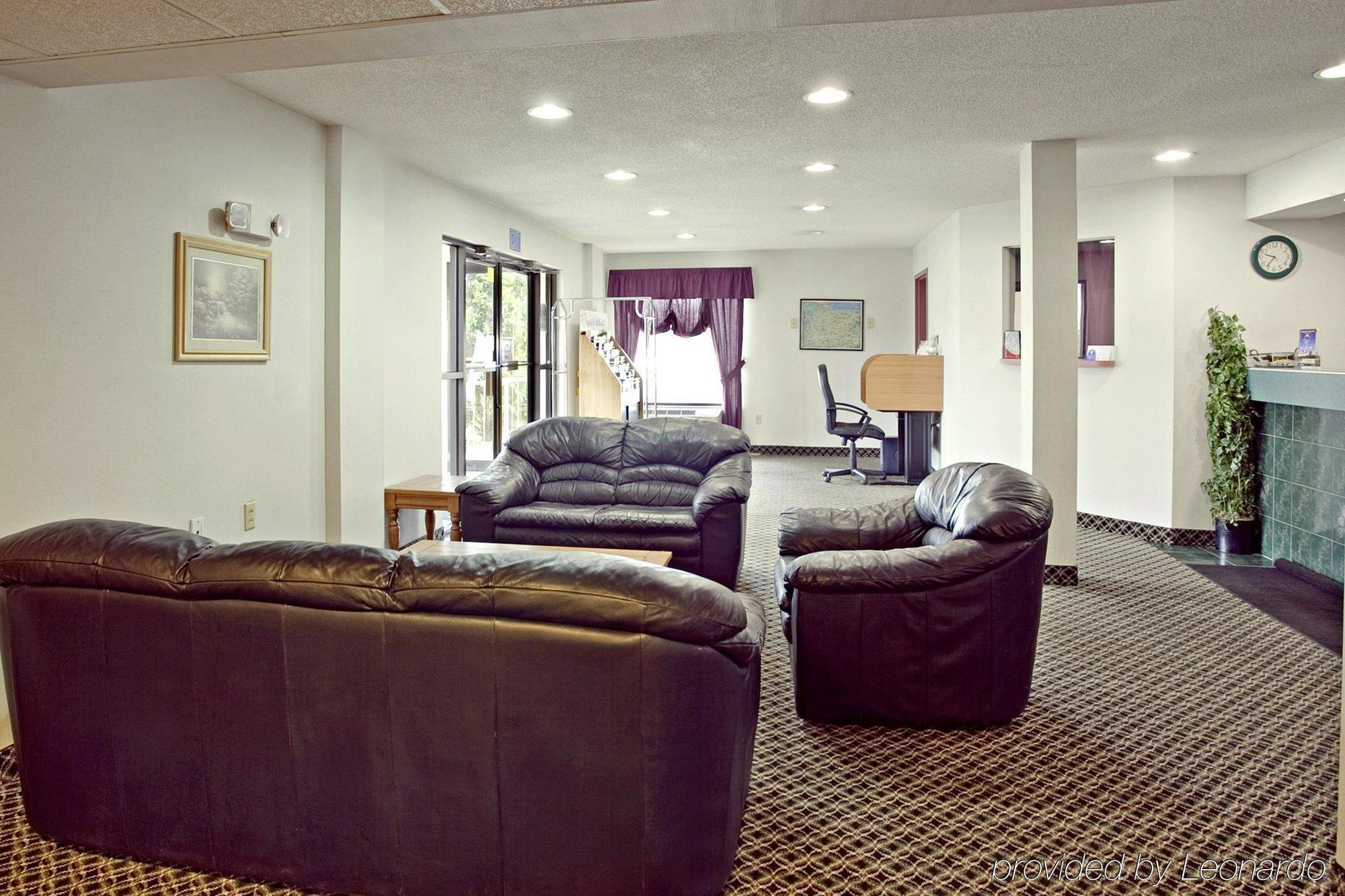 Super 8 By Wyndham Somerset Εξωτερικό φωτογραφία