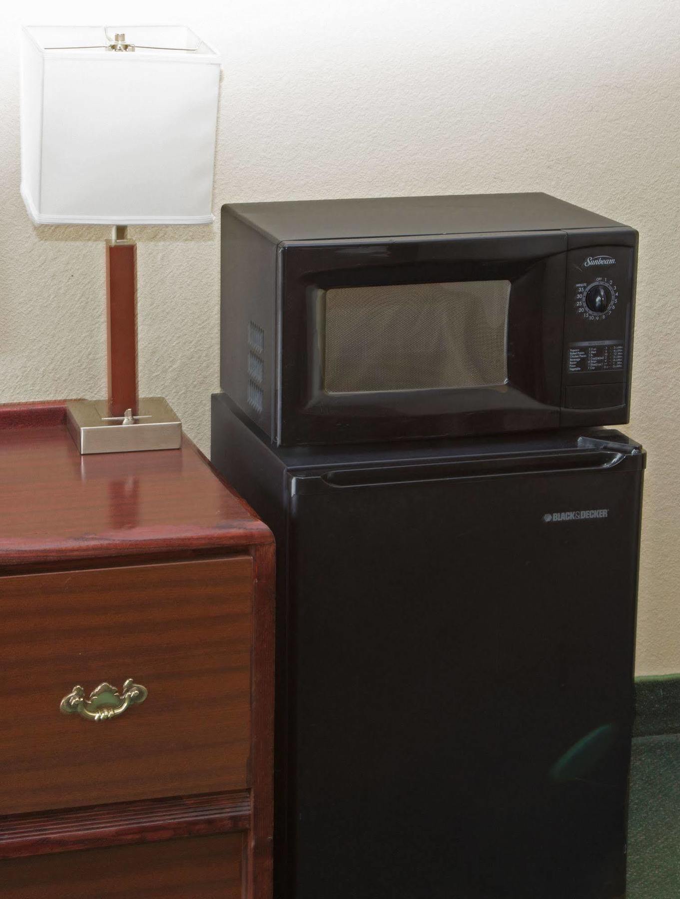 Super 8 By Wyndham Somerset Εξωτερικό φωτογραφία