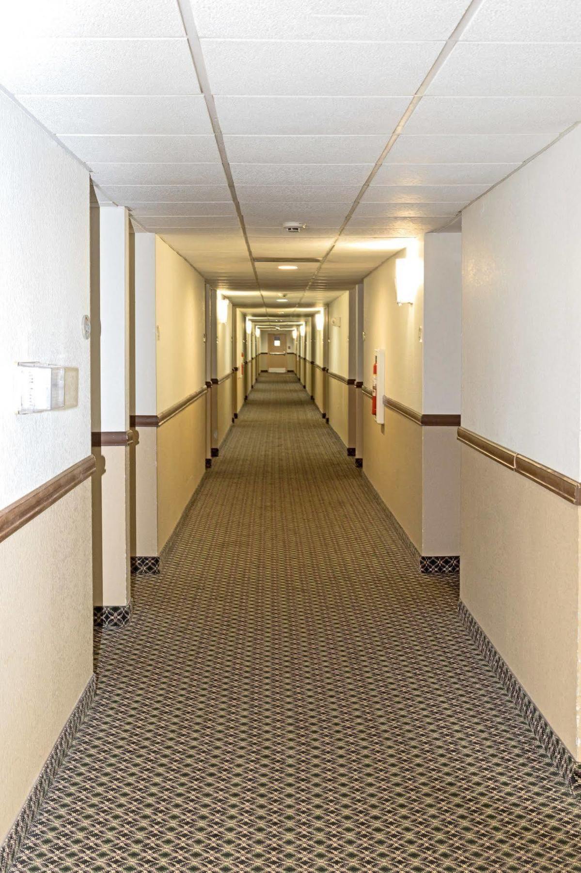 Super 8 By Wyndham Somerset Εξωτερικό φωτογραφία