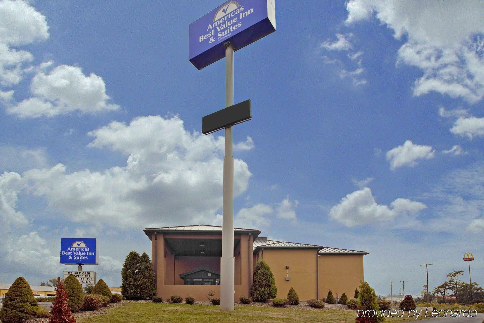Super 8 By Wyndham Somerset Εξωτερικό φωτογραφία