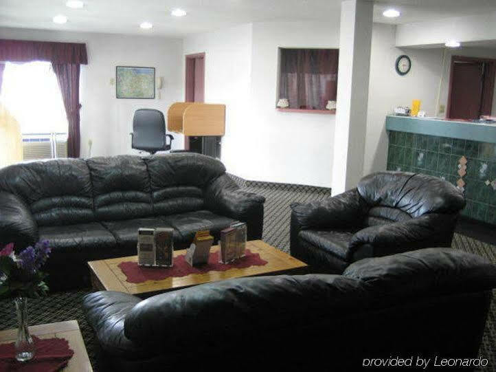 Super 8 By Wyndham Somerset Εξωτερικό φωτογραφία
